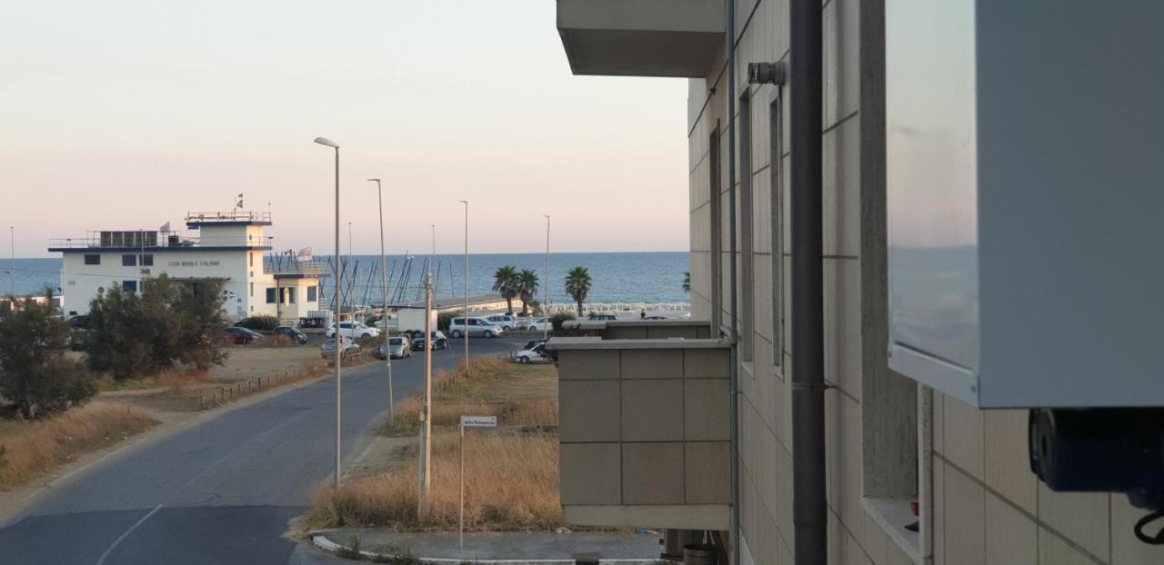 Appartamento Roma Casa Vacanza Sea House Rome 50 Metri Dal Mare Lido di Ostia Luaran gambar