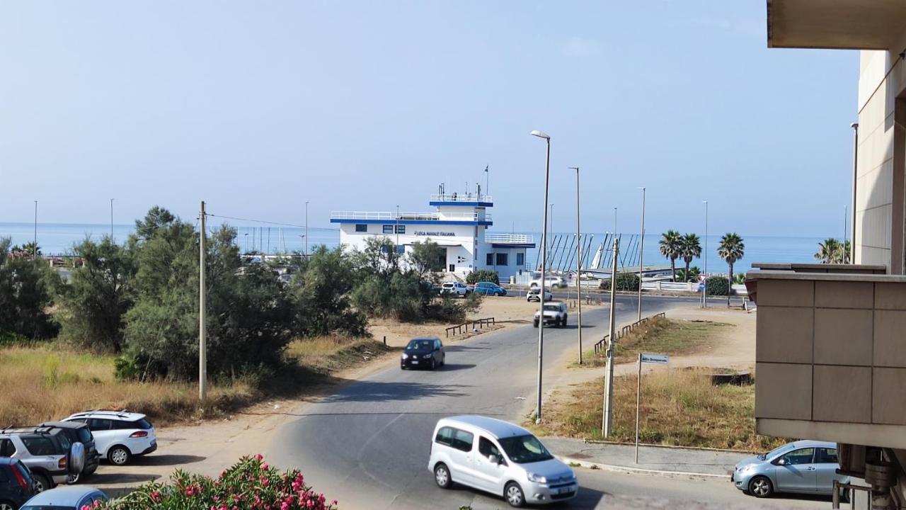 Appartamento Roma Casa Vacanza Sea House Rome 50 Metri Dal Mare Lido di Ostia Luaran gambar
